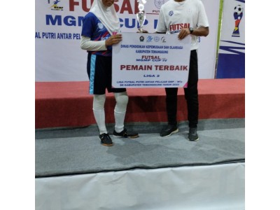 Intan Nur Aini Best Player Futsal Putri MGMP Cup 2023